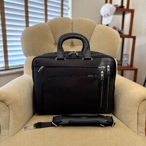 Auth TUMI Iconic Black Ballistic Nylon Expandable Organizer Laptop Briefcase